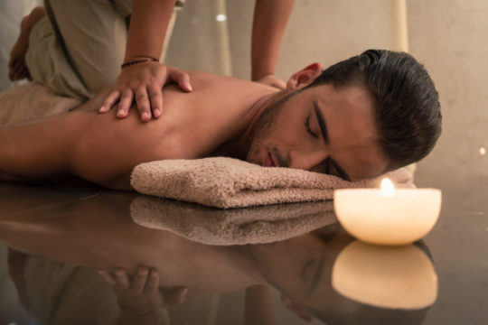 Se soulager grâce aux massages au Jade Spa